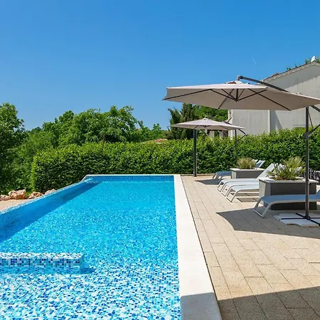 Вилла Complex Barbara Vizinada