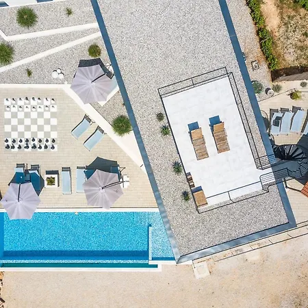 Complex Barbara Villa